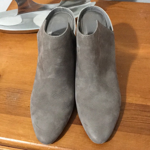 Dolce Vita Shoes - Dolce Vita Ankle Boots! Size 10! Ships fast!